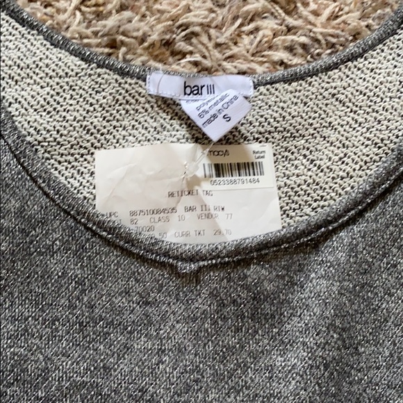 Cold shoulder top - Picture 3 of 4